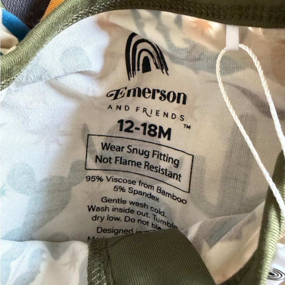 Emerson and Friends On the Ranch Bamboo Convertible
Baby Pajama 12-18 month - Picture 3 of 5